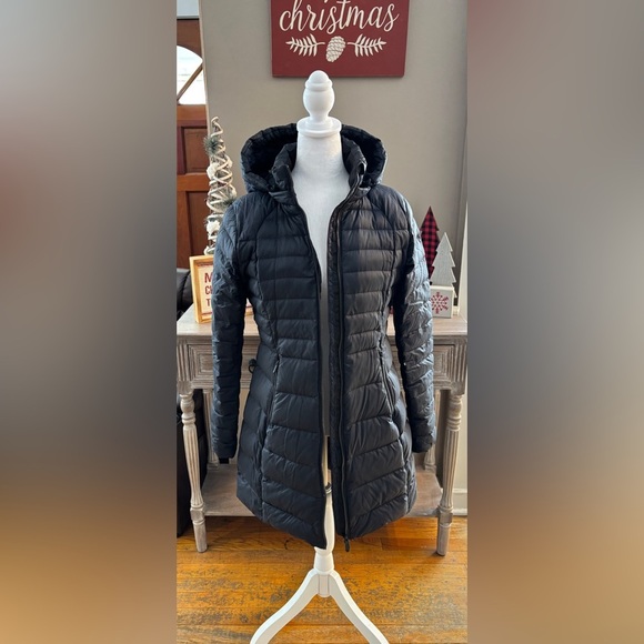 LuluLemon Brave The Cold Jacket- Deep Indigo - Picture 2 of 15